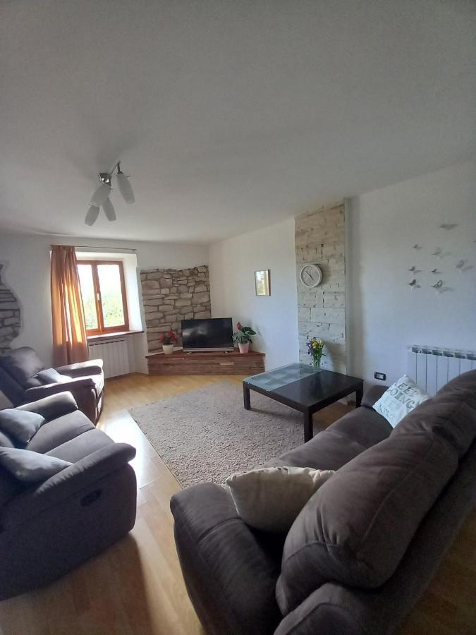 Willa Casa Girasole Buje Zewnętrze zdjęcie